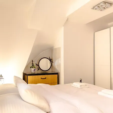 Apartment And Erede *